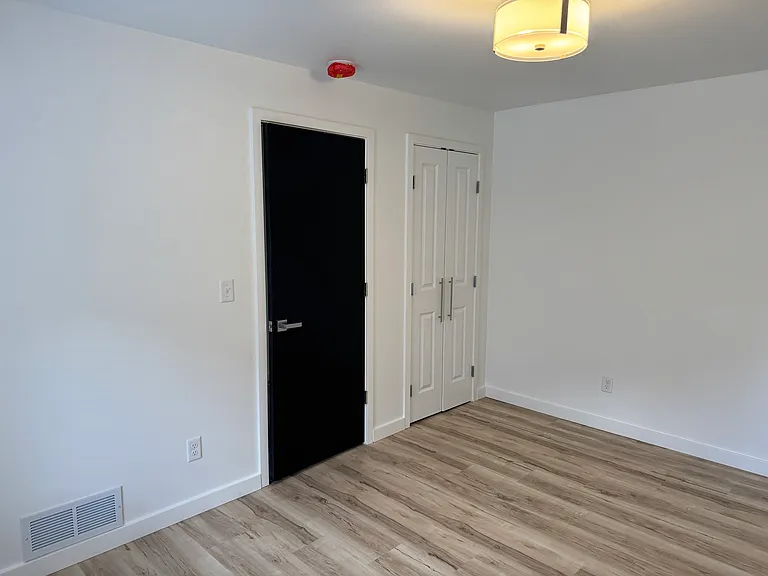 802 W Kemp Ave #1 — Photo 11