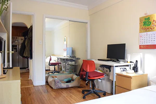 Sold by WRL Realty, LLC | media 18