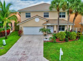 18196 Clear Brook Cir, Boca Raton, FL 33498