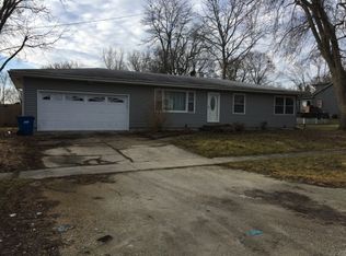 98 E North Ave, Cortland, IL 60112