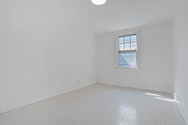 Rented by New York City Moves Team LLC | media 53