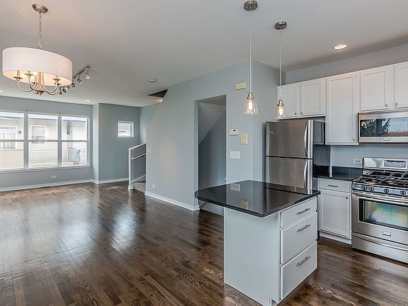 5th image of 3209 N Drake Ave Unit Q