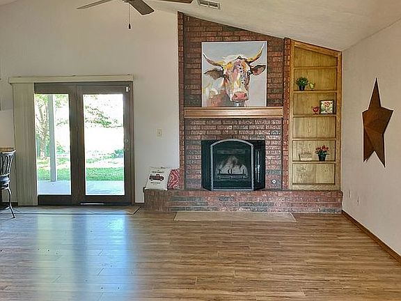 4th image of 4107 SW Parkridge Blvd