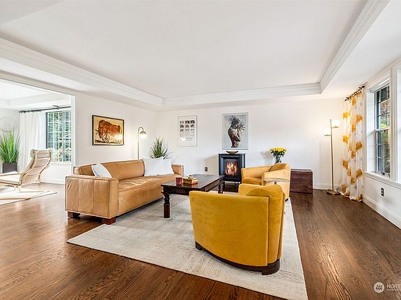 4th image of 7309 25th Avenue E