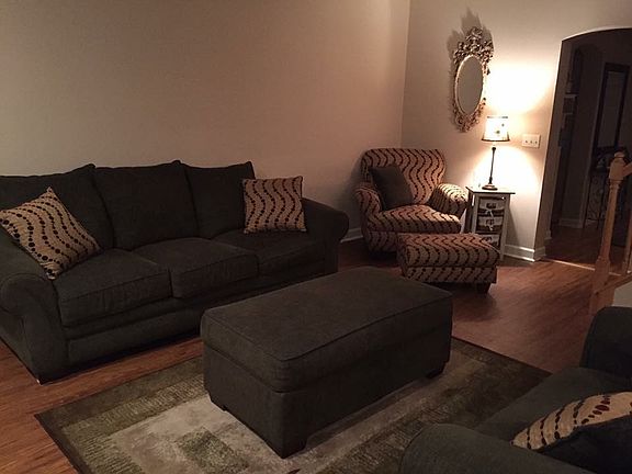 4th image of 8859 Oakbrook Cir