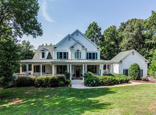 280 Bluff Creek Ln, Ball Ground, GA 30107