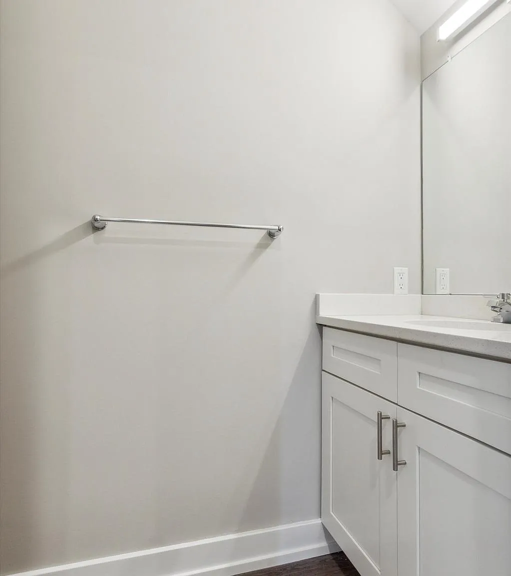 3 bed, 3.5 bath, 1578 sqft, $2,200 — Photo 4
