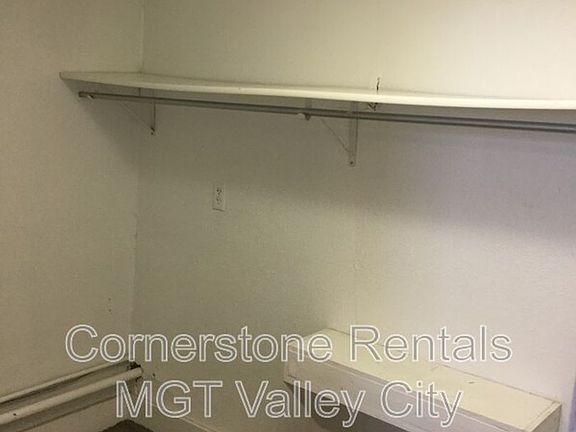 3rd image of 264 College St SE APT 7