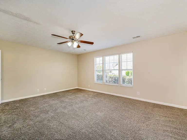 179 Sophie Dr — Photo 13
