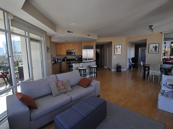 5th image of 700 W Harbor Dr Unit 601
