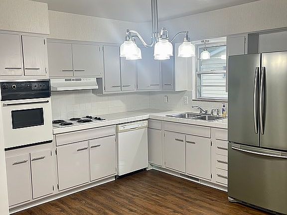 4th image of 1801 W Norwood Dr