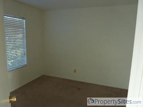 2nd image of 301 N Colony Cove Dr