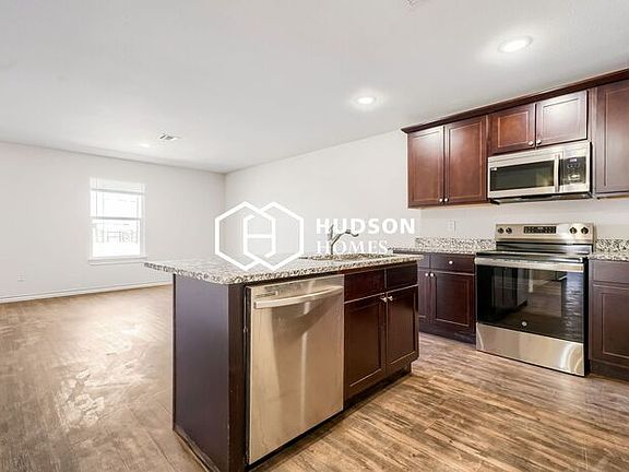 5th image of 3511 E Colgate St