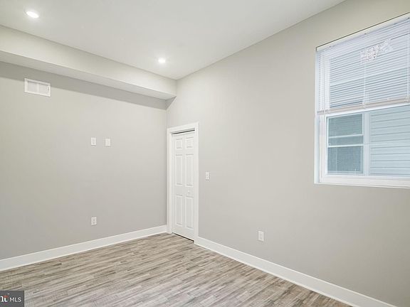 5th image of 1443 N 8th St Unit 1