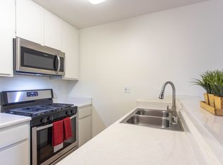 Windward Isle, Sherman Oaks, CA 91411