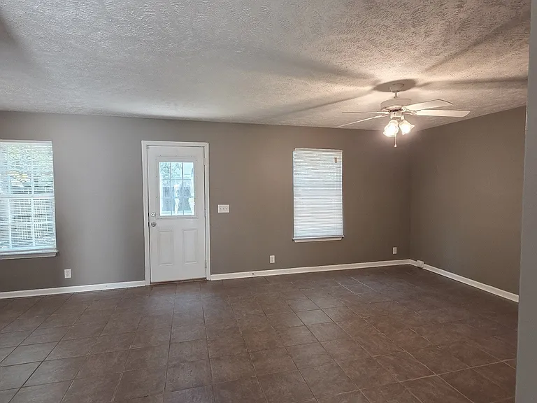 261 Indian Park Dr — Photo 7