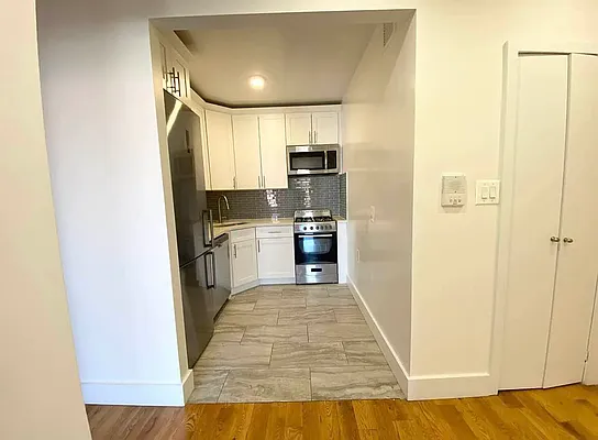 Rented by EastMount Realty LLC | media 1