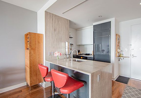 4th image of 2 Northside Piers APT 10C