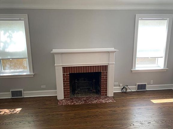 2nd image of 3318 Sunnyside Ave