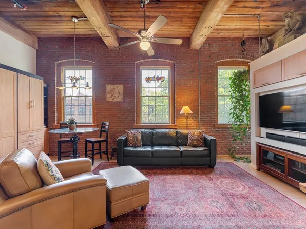 1511 Main St Unit C305, Worcester, MA 01603