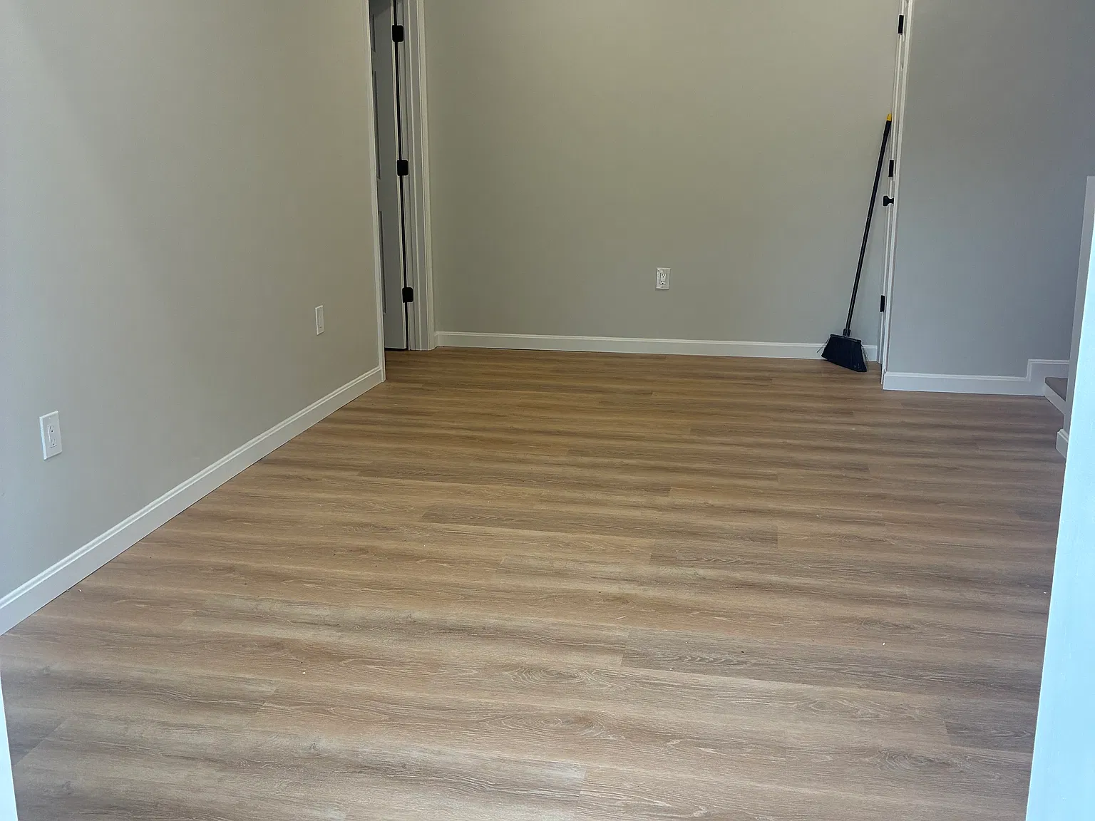 2 bed, 1000 sqft, $2,500 — Photo 4