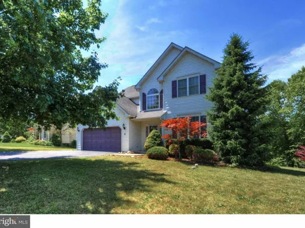 6 Byron Way, Pottstown, PA 19464