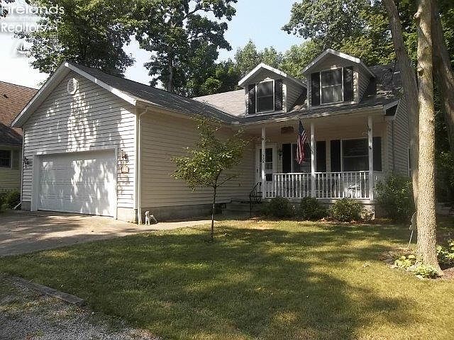 1st image of 530 Elm Ave
