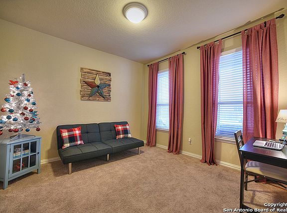 3rd image of 1939 Jamie Ln