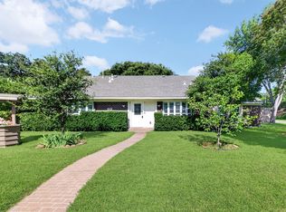 313 King Richard St, Irving, TX 75061