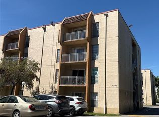 4845 NW 7th St #3015, Miami, FL 33126