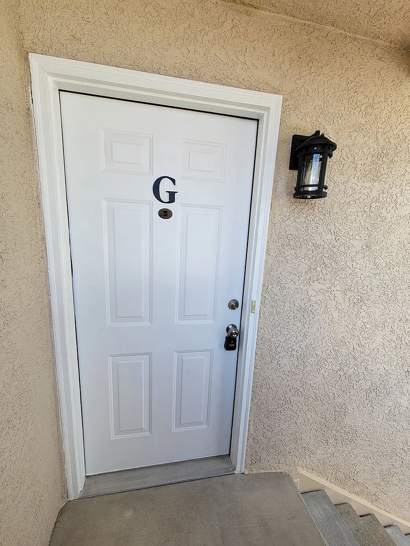 3735 Strawberry Field Grove #G - 2 Bed /2 Bath /1 Car Garage — Photo 4