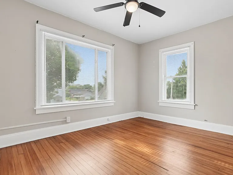 1151-1153 Wilson Ave #1153 — Photo 3