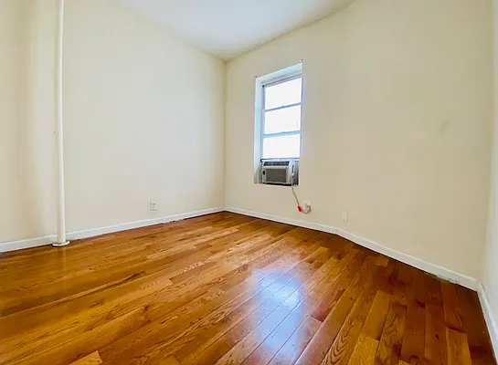 Rented by REAL New York | media 16