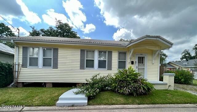 1st image of 142 Constance Ave