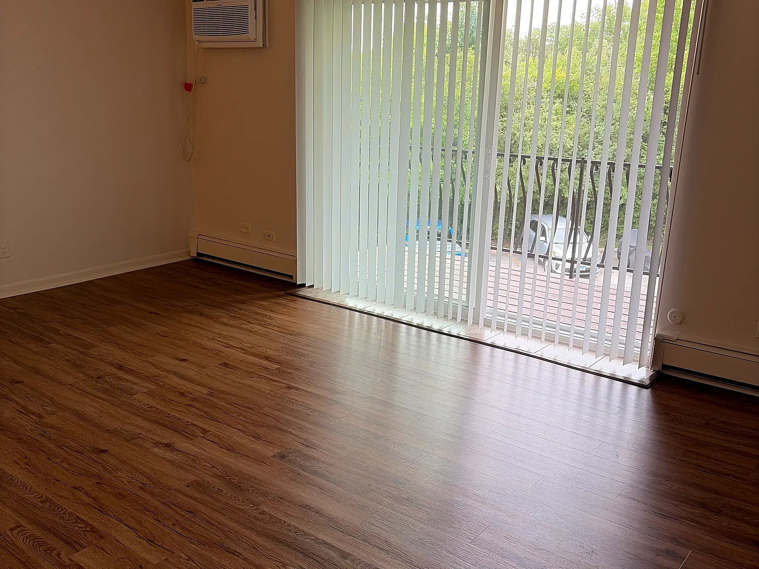 2 bed, 750 sqft, $1,800 — Photo 3