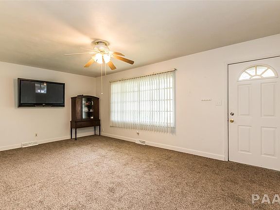 5th image of 1504 N Autumn Ln