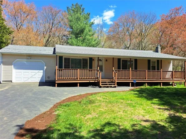 129 Plainwoods Rd, Foster, RI 02825
