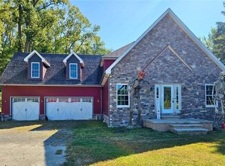 11135 Baumhart Rd, Amherst, OH 44001