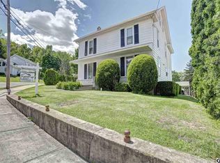 90 S Market St, Elizabethville, PA 17023