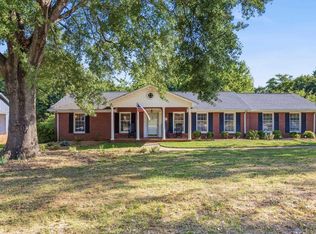 12 Spring Forest Rd, Greenville, SC 29615