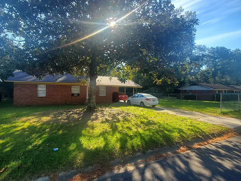 2209 Pearson Ave — Photo 14