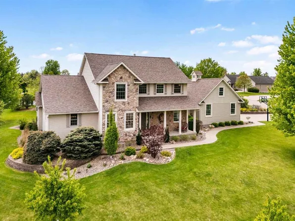 1402 Ridgeview Ct, Washington, IA 52353