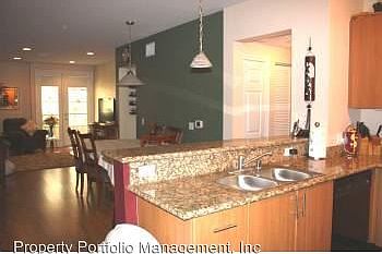 3rd image of 1465 C St Unit 3313