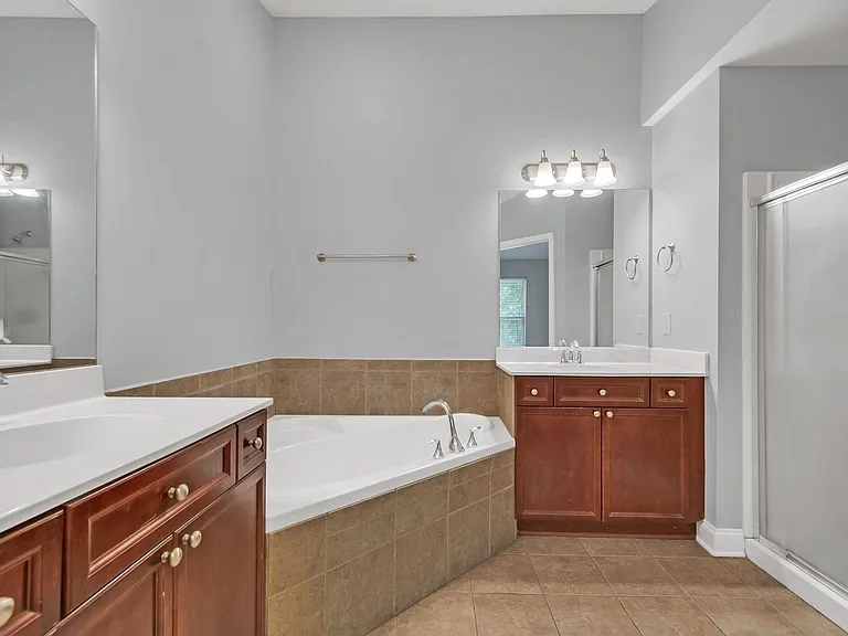 1072 Woodbury Falls Dr — Photo 28