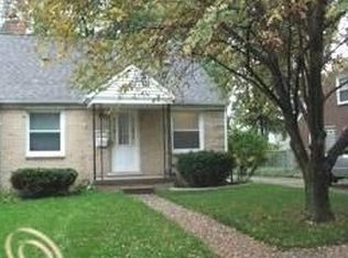 23114 Brittany Ave, Eastpointe, MI 48021
