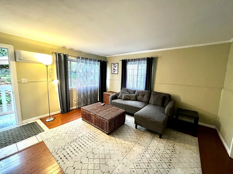 2559 Tuberose St