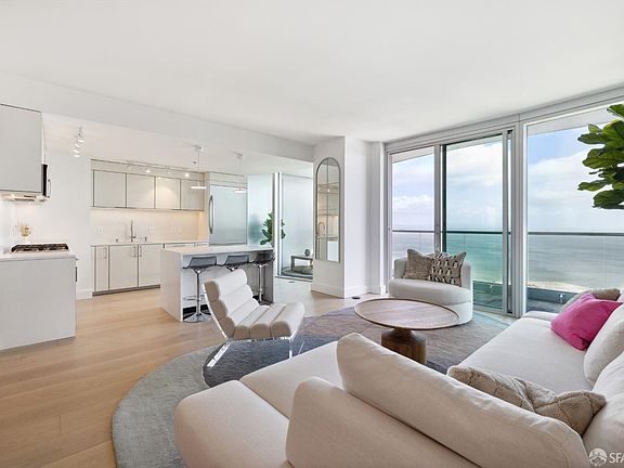 2nd image of 338 Spear St Unit 35D