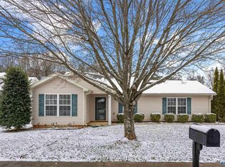 125 Sandy Hollow Dr NW, Madison, AL 35757