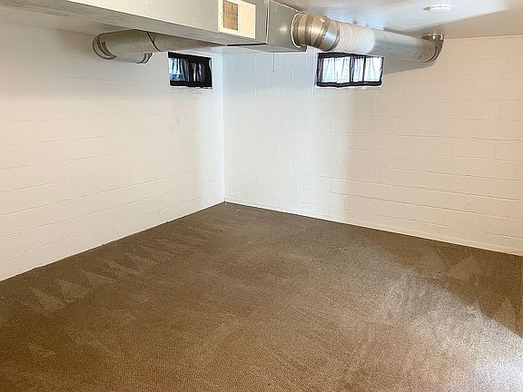 5th image of 305 E 1st Pl