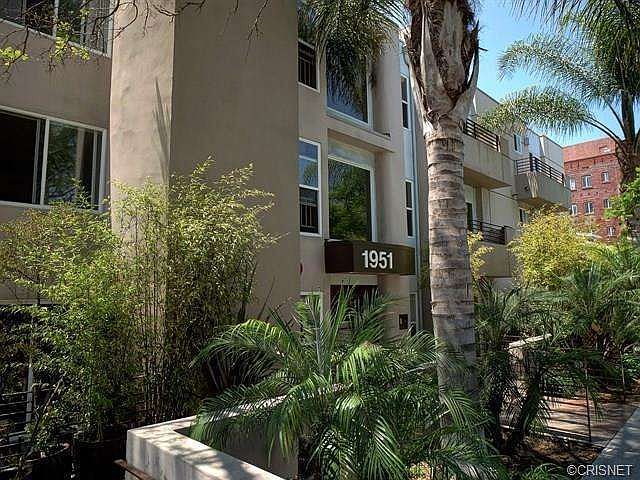 1st image of 1951 N Beachwood Dr APT 304